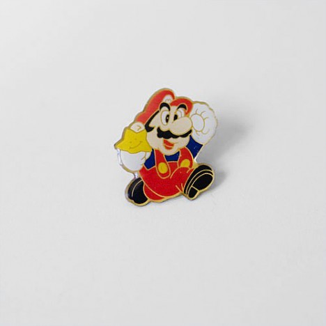 Pin's Mario Bross Nintendo - Mario Bross et son étoile