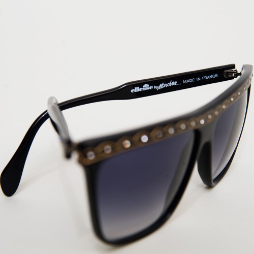 Lunettes de soleil vintage neuves années 80 sur Gens de Confiance
