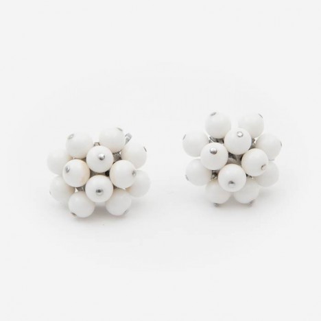 Boucles d'oreilles vintage fleur blanche années 60