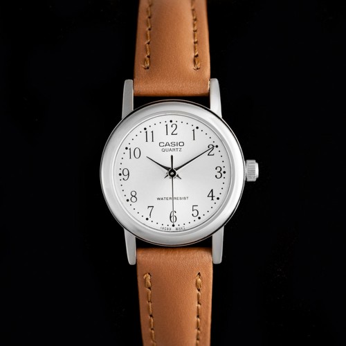 Montre Vintage Montre Femme Avec Perles Qualité Tire De Bracelet Rivet Square