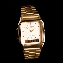 Montre casio dor&eacute;e vintage aiguilles et digitale - 