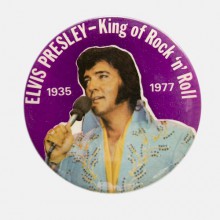 Badge collector XXL Elvis Presley - The king of rock'n'Roll - RARE - ann&eacute;es 70 